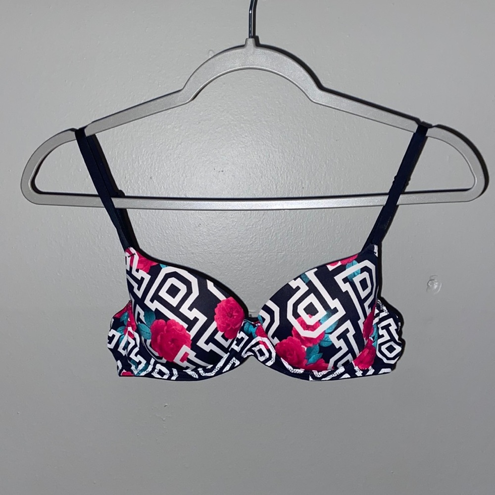 PINK bra 34A